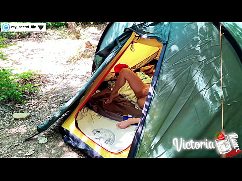 ❤️ Nakuha sa camera Madamdaming haltak off Stranger in a tent ❤️❌ Porno sa tl.verhentai.ru ️❤