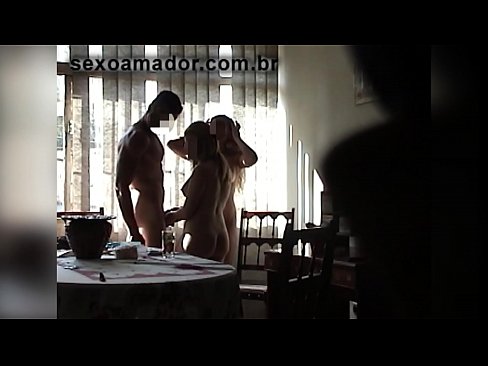 ❤️ Inimbitahan ng mga sex friends ang isang higanteng lalaki at isang threesome kasama niya ❤️❌ Porno sa tl.verhentai.ru ️❤