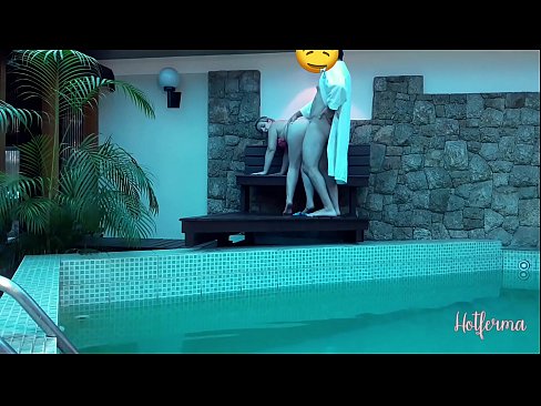 ❤️ Inaanyayahan ni Boss ang kasambahay sa pool, ngunit hindi napigilan ang init ❤️❌ Porno sa tl.verhentai.ru ️❤